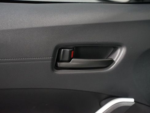 Certified 2026 Toyota Corolla Cross LE image 29