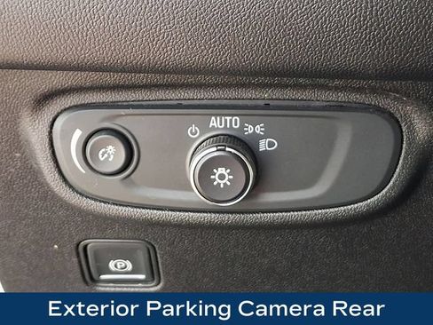 Used 2019 GMC Terrain SLE w/ Driver Convenience Package AWD/4WD image 9