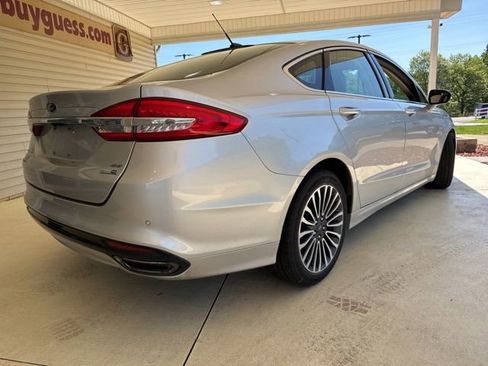Used 2017 Ford Fusion SE w/ Fusion SE Technology Package AWD/4WD image 3