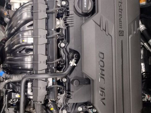 New 2026 Hyundai Elantra SEL Sport image 6