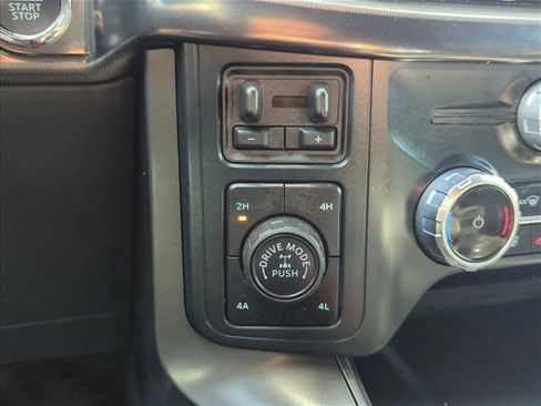 Used 2025 Ford F150 Lariat w/ Equipment Group 502A High AWD/4WD image 22