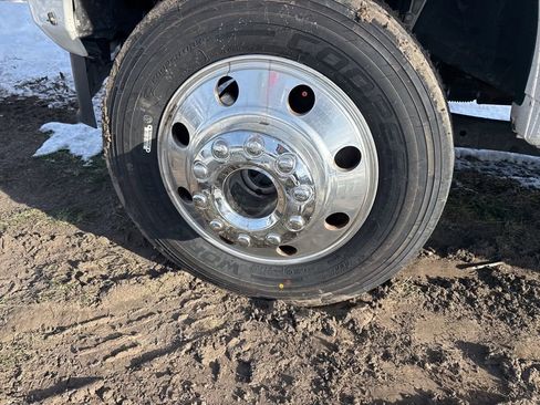 Used 2022 Ford F450 Platinum w/ FX4 Off-Road Package image 20