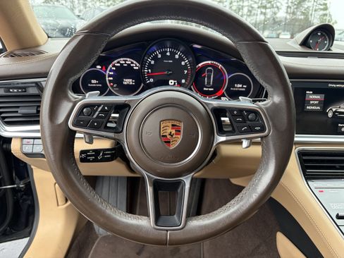 Used 2018 Porsche Panamera 4 w/ Premium Package Plus image 11