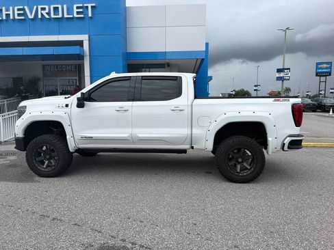 Used 2025 GMC Sierra 1500 AT4 w/ AT4 Premium Package AWD/4WD image 7
