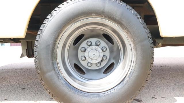 Used 2017 Ford E-350 and Econoline 350 Super Duty RWD image 14