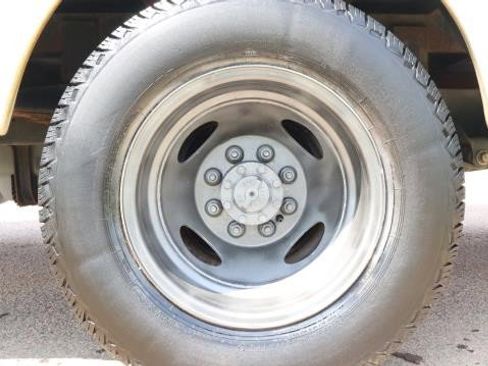 Used 2017 Ford E-350 and Econoline 350 Super Duty image 14