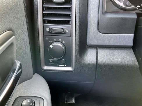 Used 2020 RAM 1500 Tradesman w/ Power & Remote Entry Group image 29