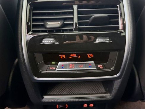 Used 2024 BMW X5 xDrive40i w/ M Sport Package image 26