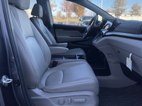 Certified 2024 Honda Odyssey EX-L image 31