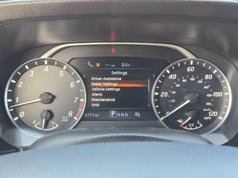 Used 2025 Nissan Frontier SV w/ SV Convenience Package RWD image 33