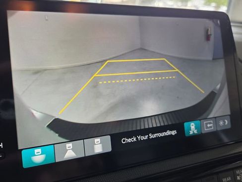 Used 2025 Honda Odyssey Touring image 24