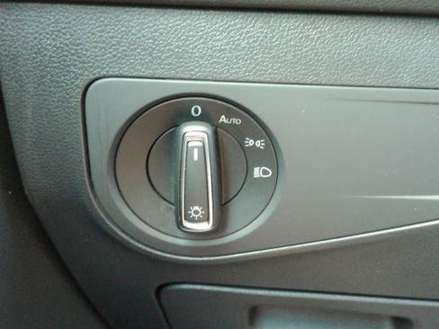 Used 2024 Volkswagen Tiguan SE R-Line image 37