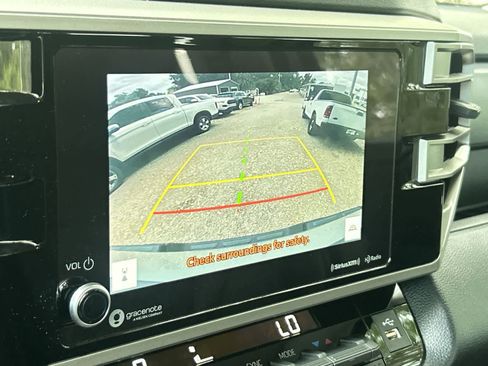Used 2024 Toyota Tundra SR5 w/ SR5 Premium Package AWD/4WD image 20