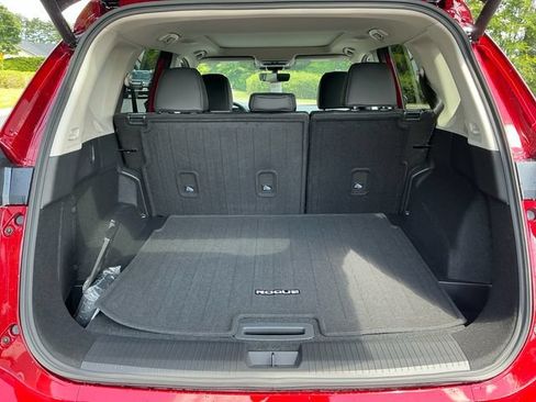 New 2026 Nissan Rogue SV AWD/4WD image 18