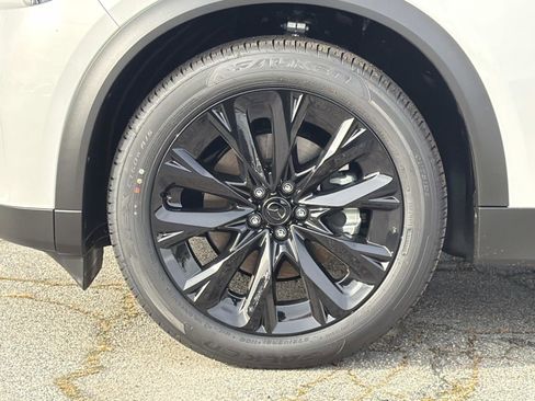 New 2026 MAZDA CX-90 Plug-In Hybrid w/Premium Sport AWD/4WD image 28