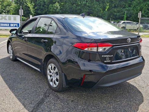 Certified 2023 Toyota Corolla LE w/ Carpet Mat Package (TMS) FWD image 3