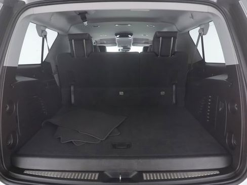 Used 2018 Chevrolet Suburban LT AWD/4WD image 29