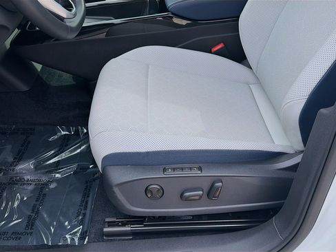 Certified 2025 Volkswagen ID.4 Pro S w/ ID.4 Black Package image 18