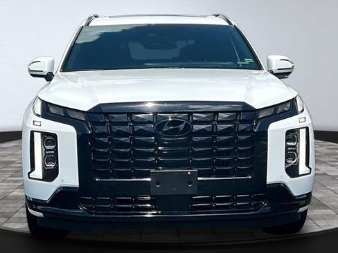 Used 2024 Hyundai Palisade Calligraphy AWD/4WD image 2