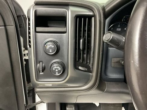 Used 2018 Chevrolet Silverado 1500 LTZ image 15