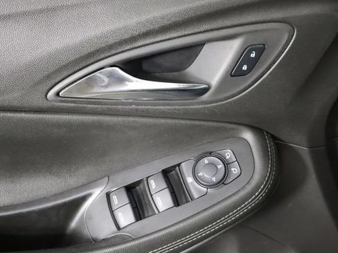 Used 2024 Buick Encore GX Preferred FWD image 20