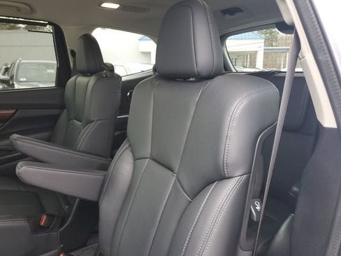 Certified 2025 Subaru Ascent Touring image 14