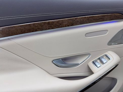 Used 2015 Mercedes-Benz S 550 Sedan w/ Sport Package w/ Sport Package image 38