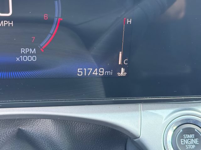 Used 2025 Chevrolet Trax LT w/ LT Convenience Package FWD image 16