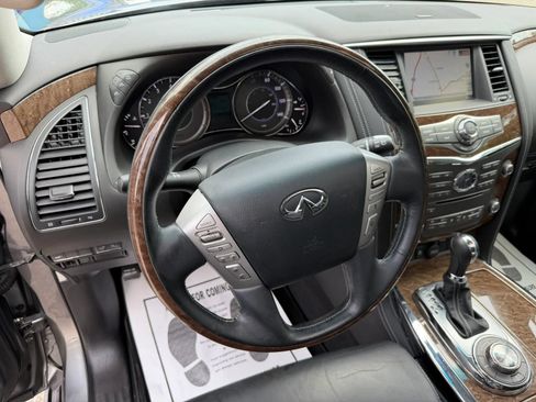 Used 2017 INFINITI QX80 4WD w/ Driver Assistance Package image 12