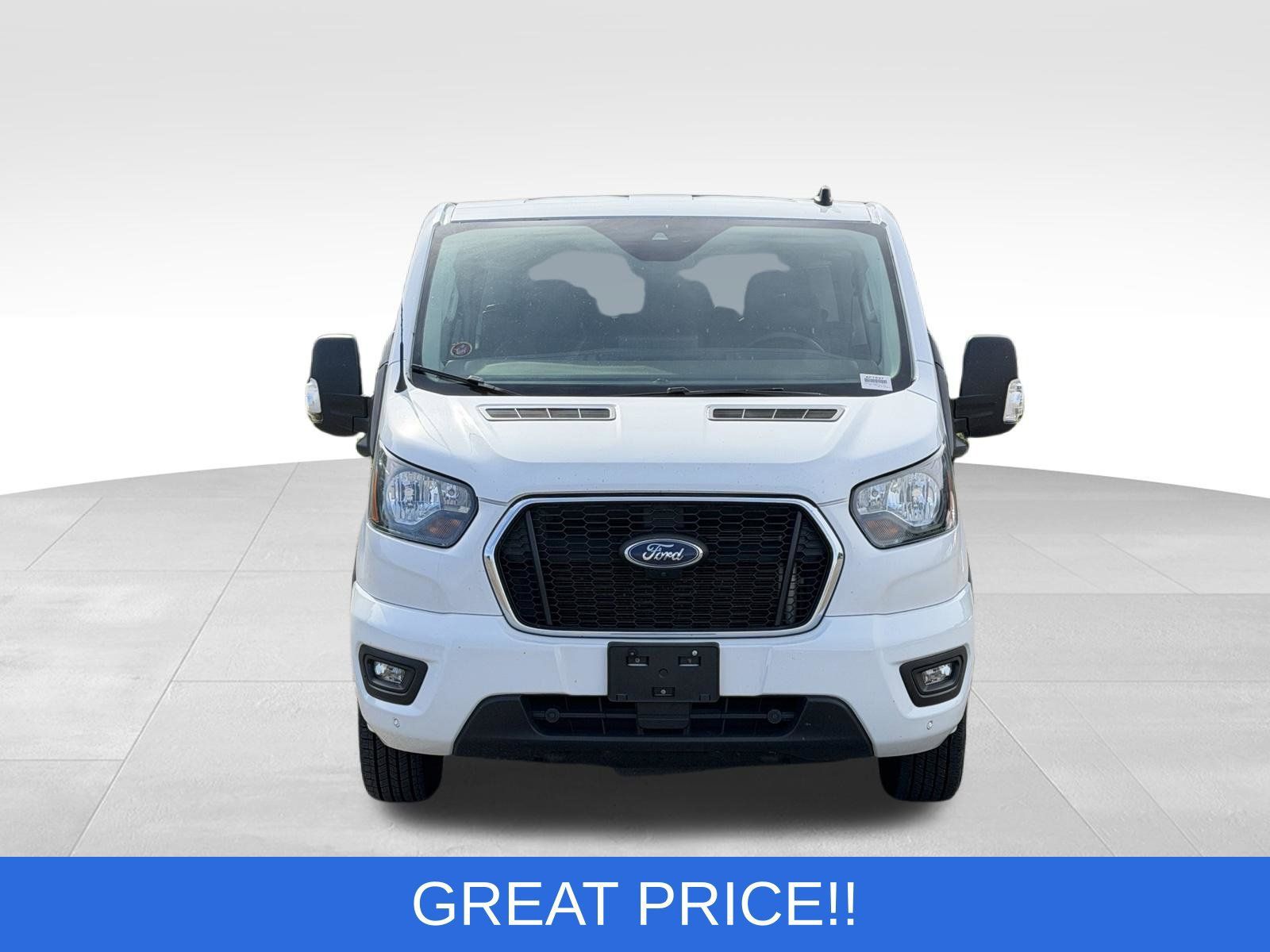 Used 2023 Ford Transit 350 XLT RWD image 12