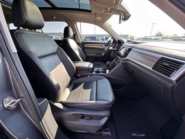 Used 2022 Volkswagen Atlas SEL AWD/4WD image 30