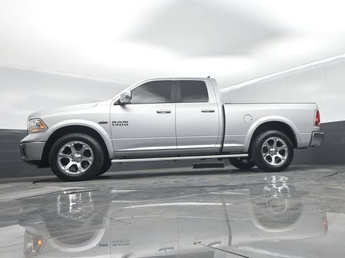 Used 2018 RAM 1500 Laramie RWD image 47