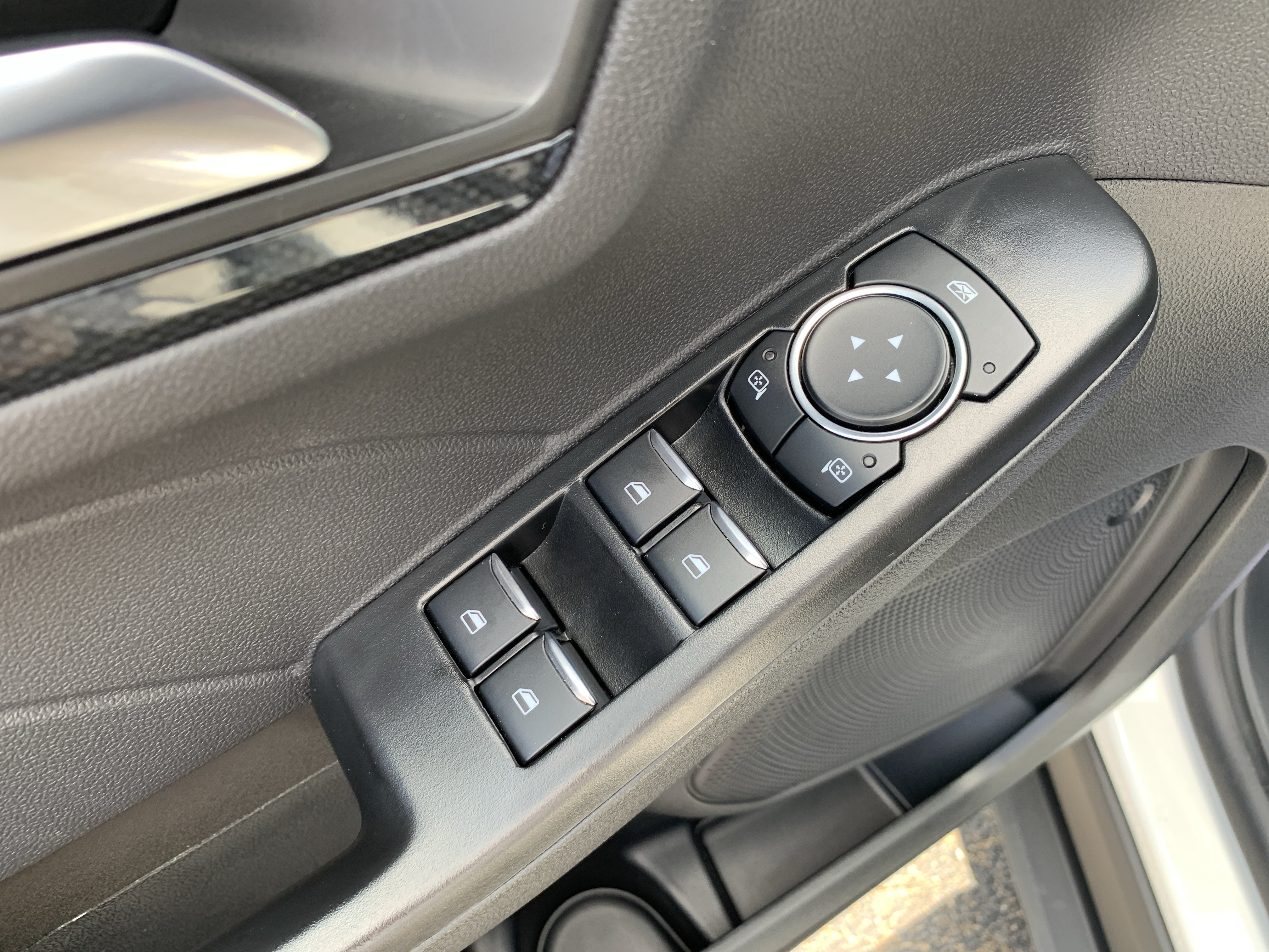 Used 2025 Ford Escape ST-Line Elite AWD/4WD image 18