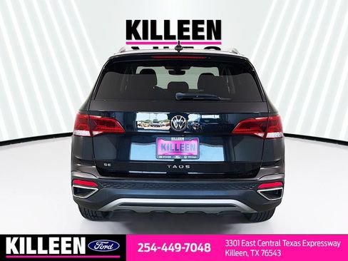 Used 2022 Volkswagen Taos SE w/ IQ.Drive SE Package FWD image 8