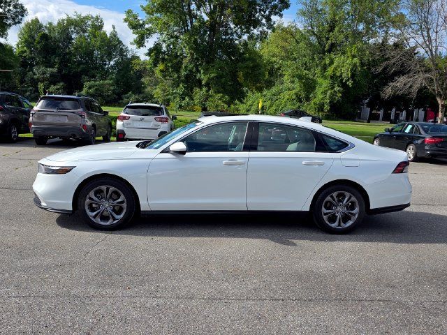 Used 2024 Honda Accord EX image 6