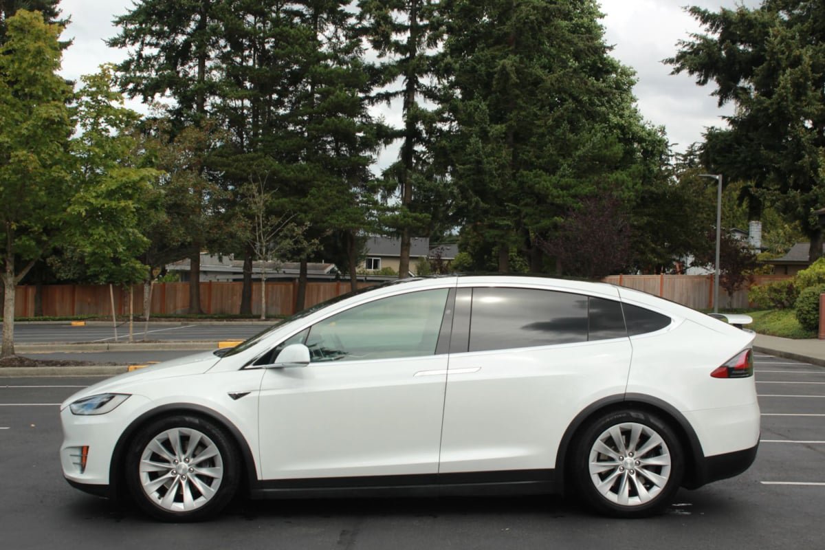 Used 2017 Tesla Model X 90D AWD/4WD image 4