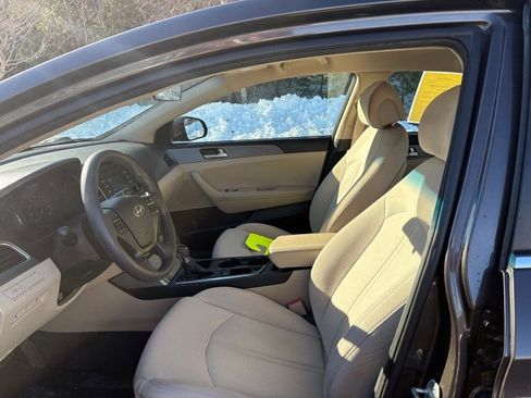 Used 2015 Hyundai Sonata SE image 10