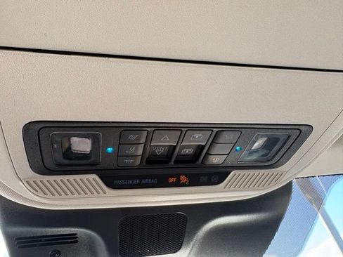 Certified 2025 Ford Expedition Active AWD/4WD image 32