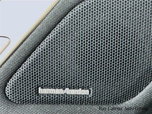 Used 2025 BMW iX xDrive50 w/ Premium Package image 19