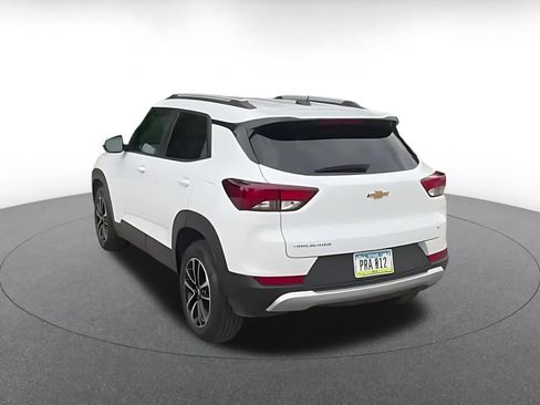 Used 2025 Chevrolet TrailBlazer LT FWD image 10