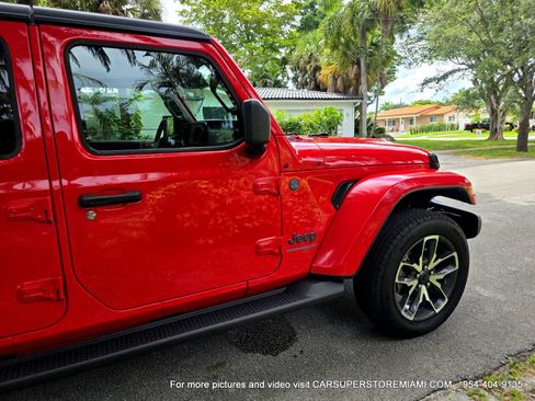 Used 2024 Jeep Wrangler Unlimited w/ Convenience Group AWD/4WD image 74