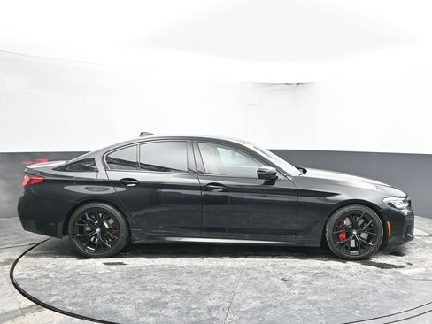Used 2022 BMW M550i xDrive w/ Premium Package image 9