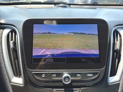 Used 2024 Chevrolet Malibu LT FWD image 14