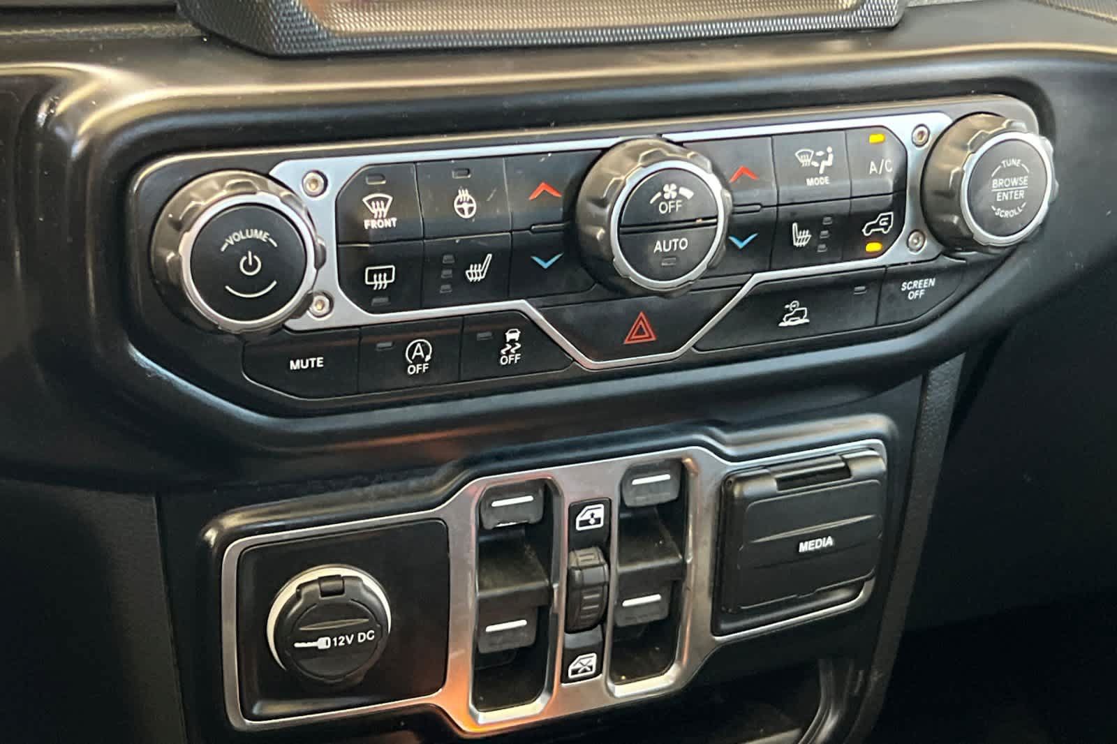 Used 2022 Jeep Gladiator Sport AWD/4WD image 21