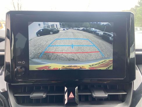 Used 2025 Toyota Corolla SE FWD image 24