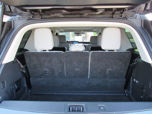 Used 2025 Ford Expedition Active AWD/4WD image 41
