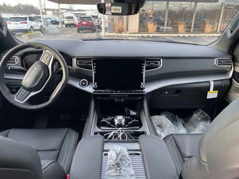 New 2026 Jeep Grand Wagoneer L Limited image 5