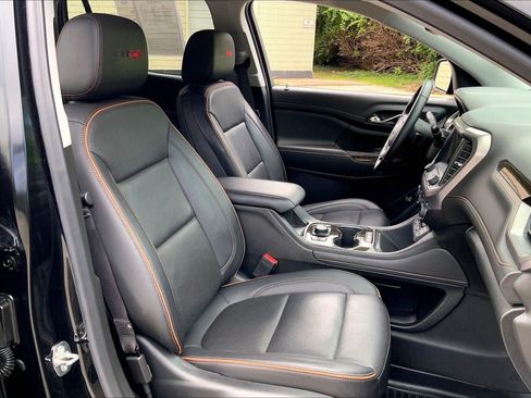 Used 2023 GMC Acadia AT4 w/ Technology Package AWD/4WD image 7