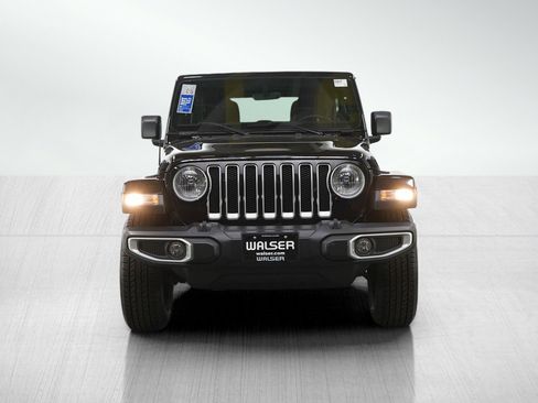 Used 2021 Jeep Wrangler Unlimited Sahara w/ Uconnect 4C Nav & Sound Group AWD/4WD image 8