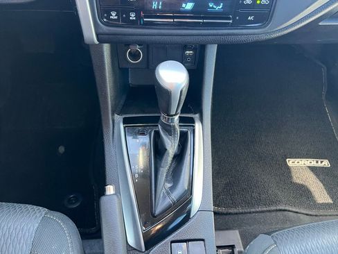 Used 2019 Toyota Corolla LE image 26